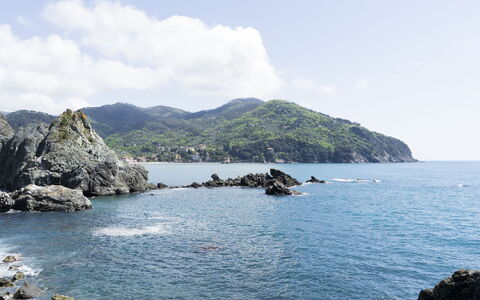 Casa Dolly, Monterosso 5 Terre: Lucht, Blauw, Water, Zwemwater,  Felsen\, Kust, Bergachtig Landvormen, Kust En Oceanic Landvormen, Berg, Natuurlijk Landschap
