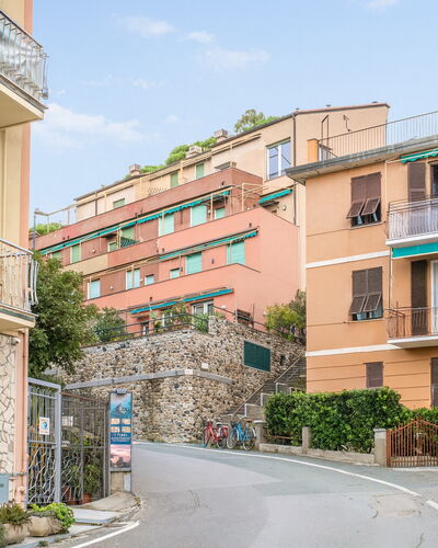 Casa Dolly, Monterosso 5 Terre: Muur, Gebouw, Woongebied, Appartement, Buurt,  Dorf\, Architectuur, Huis, Stedelijk Ontwerp, Menselijke Nederzetting
