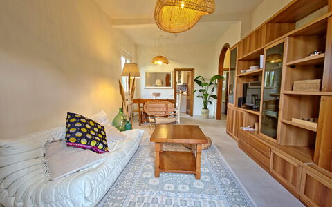 Villetta Tonfano: Meubilair, Interieur Ontwerp, Flooring, Verdieping, Hout, Plafond, Bankstel, Woonkamer, Kamer, Huis