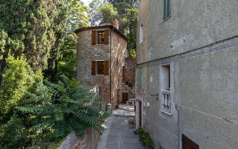 Torre di Serre: Muur, Steen