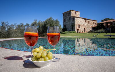Il Gabbro, Luxury Experience: Schemer, Reflectie, Avond, Waterpartij, Meteorologisch Verschijnsel, Reflecting Pool, Zwembad, Vijver, Zonsondergang