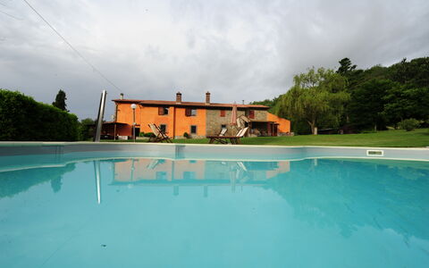 Villa Vindelbono: Zwembad, Backyard, Hacienda, Buitenmeubels, Eco Hotel, Toevlucht, Villa, Boerderij