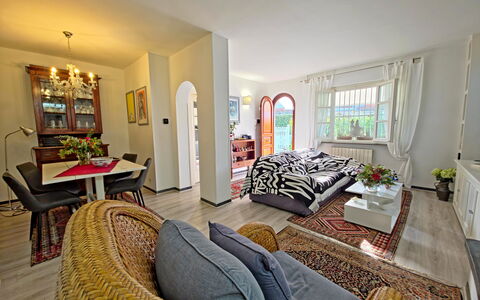 I Cipressi: Meubilair, Interieur Ontwerp, Bankstel, Flooring, Hout, Verdieping, Kamer, Woonkamer, Plafond, Appartement