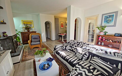 I Cipressi: Meubilair, Interieur Ontwerp, Bankstel, Flooring, Verdieping, Hout, Woonkamer, Appartement, Kamer, Huis