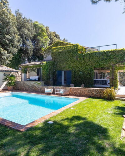 La Terrazza sul Mare: Zwembad, Blauw, Toevlucht, Eco Hotel, Villa, Paraplu, Landgoed, Vrije Tijd, Hacienda, Schaduw