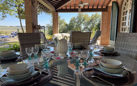 Casa Mia: Meubilair, Stoel, Tafel, Tableware, Interieur Ontwerp, Keuken En Eettafel, Eetkamer, Serveware, Verlichting, Kamer