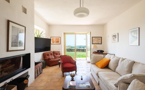 Villa Armonia: Meubilair, Muur, Interieur Ontwerp, Flooring, Verdieping, Plafond, Bankstel, Kamer, Woonkamer, Fotolijst