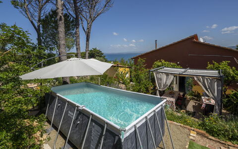 La Torre sul Ponte, Seaview, Garden: Zwembad, Samengesteld Materiaal, Schaduw, Vrije Tijd, Toevlucht, Eco Hotel, Buitenmeubels, Backyard, Kamerplant