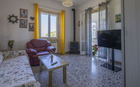 La Torre sul Ponte, Seaview, Garden: Meubilair, Interieur Ontwerp, Muur, Flooring, Verdieping, Kamer, Verlichting, Plafond, Huis, Woonkamer