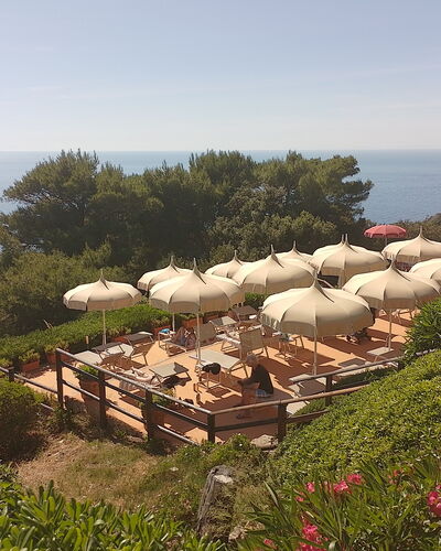 Stella Marina Apartment with Pool, Porto Santo Ste: Paraplu, Tuin, Toevlucht, Eco Hotel, Buitenmeubels, Buitentafel, Badplaats, Baai