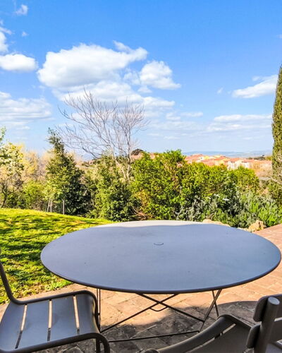 Il Palazzo: Meubilair, Buitenmeubels, Tafel, Buitentafel, Stoel, Schaduw, Tuin, Landscaping, Backyard, Keuken En Eettafel