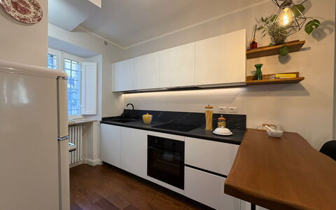 Casa Amandoli: Countertop, Keuken, Toestel Van De Keuken, Interieur Ontwerp, Cabinetry, Meubilair, Major Appliance, Flooring, Hout, Fornuis