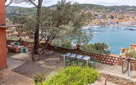 Villa Fior di Roccia: Appartement, Balkon, Bloempot, Kamerplant