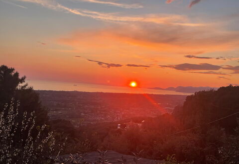 Villa Il Giardino: Lucht, Zon, Afterglow, Dag, Natuur, Horizon, Zonsondergang, Oranje, Schemer, Afdeling
