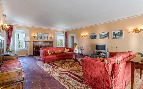 Splendida: Meubilair, Interieur Ontwerp, Plafond, Bankstel, Flooring, Huis, Verdieping, Woonkamer, Kamer, Appartement