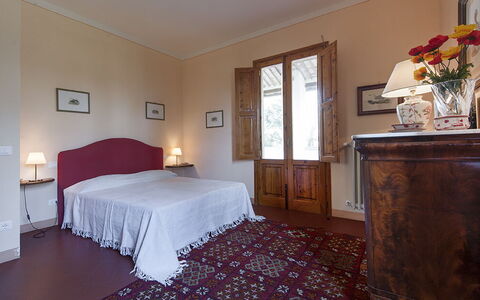 Martini: Interieur Ontwerp, Meubilair, Muur, Flooring, Bed, Verdieping, Kamer, Slaapkamer, Plafond, Laken