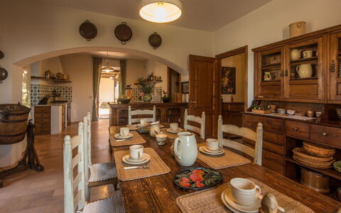 Molinazzo: Meubilair, Interieur Ontwerp, Hout, Flooring, Tafel, Keuken En Eettafel, Eetkamer, Plank, Stoel, Cabinetry