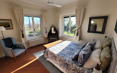 Villa El Olivar: Meubilair, Interieur Ontwerp, Hout, Bed, Slaapkamer, Flooring, Verdieping, Kamer, Verlichting, Linens