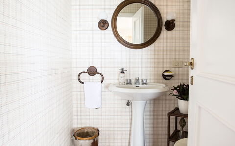 Villa El Olivar: Loodgieterswerkinrichting, Badkamer, Interieur Ontwerp, Loodgieter, Kraan, Wastafel In De Badkamer, Flooring, Verdieping, Wastafel, Tegel