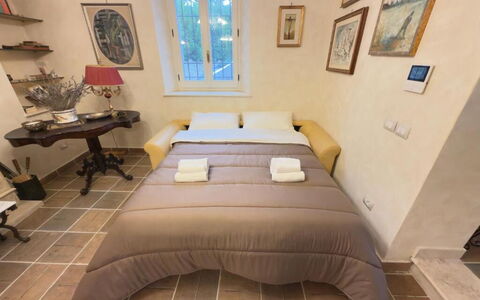 Villa Montepulciano Vineyard: Hout, Verdieping, Meubilair, Interieur Ontwerp, Flooring, Slaapkamer, Bed, Kamer, Beits, Hardwood