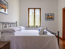 Casa Lory, Monteriggioni, Siena