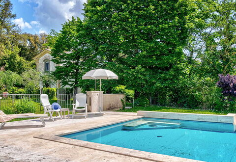 Villa Church: Zwembad, Tuin, Schaduw, Toevlucht, Landscaping, Waterpartij, Backyard, Buitenmeubels, Eco Hotel, Werf