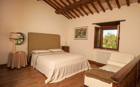 Villa Collombroso: Interieur Ontwerp, Meubilair, Muur, Hout, Bed, Slaapkamer, Flooring, Kamer, Huis, Verdieping