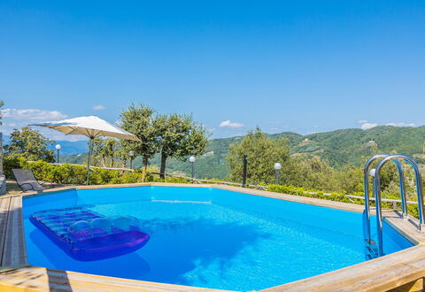 Villa Bastiano: Blauw, Zwembad, Samengesteld Materiaal, Vrije Tijd, Toevlucht, Eco Hotel, Landscaping, Villa, Schaduw, Badplaats