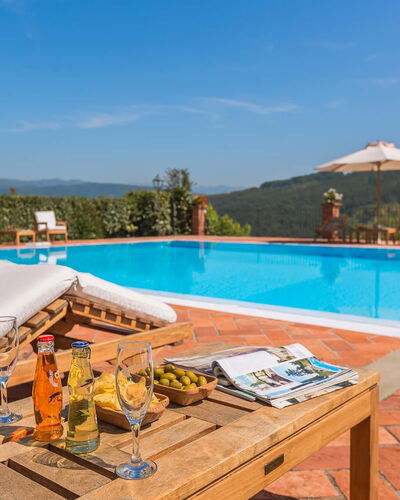 Villa del Colle: Zwembad, Toevlucht, Eco Hotel, Landgoed, Hacienda, Buitenmeubels, Ligstoel, Villa, Hotel, Badplaats