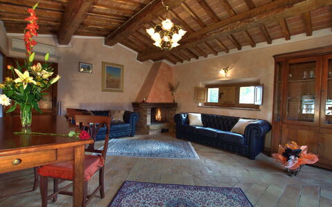 Villa Incanto: Meubilair, Interieur Ontwerp, Flooring, Hout, Bankstel, Plafond, Kamer, Verdieping, Woonkamer, Tafel