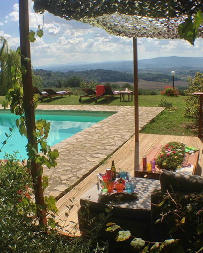 Villa Novellina: Zwembad, Buitenmeubels, Vrije Tijd, Tuin, Schaduw, Toevlucht, Eco Hotel, Backyard, Landscaping, Bloempot