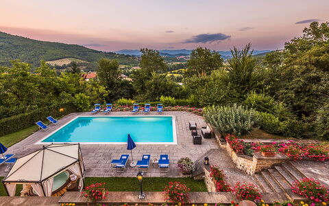 Villa Monterchi: Zwembad, Eco Hotel, Toevlucht, Tuin, Landscaping, Landgoed, Badplaats, Villa, Hacienda, Hotel