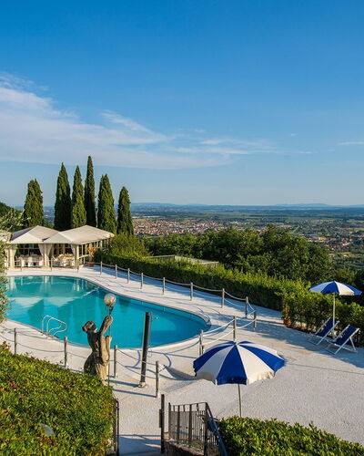 Villa la Brezza: Zwembad, Toevlucht, Buitenmeubels, Eco Hotel, Landscaping, Hacienda, Badplaats, Villa, Hotel