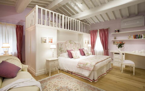 Villa Chianti: Meubilair, Bed, Interieur Ontwerp, Bedding, Slaapkamer, Laken, Kamer, Linens, Verdieping, Hout