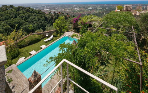 La Rocca di Monteggiori: Zwembad, Landgoed, Eco Hotel, Villa, Hacienda