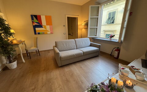 Casa Elena 13: Meubilair, Flooring, Interieur Ontwerp, Verdieping, Hout, Bankstel, Houten Vloer, Kamer, Woonkamer, Verlichting