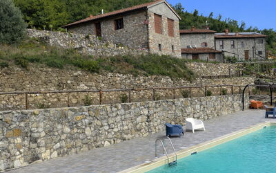 Borgo Antico, Pool, Barberino del Mugello