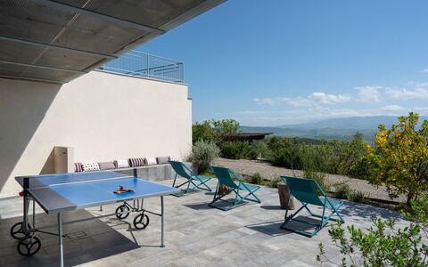 Villa Ombrone: Meubilair, Buitenmeubels, Stoel, Tafel, Buitentafel, Schaduw, Tuin, Keuken En Eettafel, Landscaping, Patio