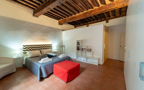 Le Loggine del Pignatello Apartment, Siena City: Flooring, Verdieping, Interieur Ontwerp, Plafond, Slaapkamer, Meubilair, Huis, Kamer, Bed, Appartement