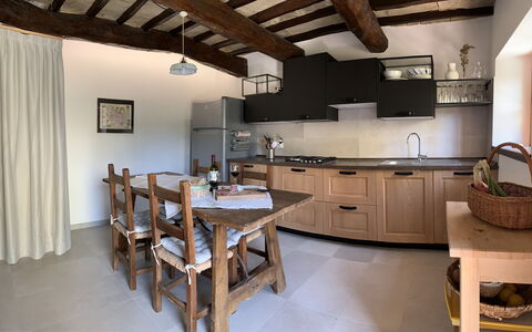 Casa Chimera: Meubilair, Interieur Ontwerp, Keuken, Hout, Flooring, Countertop, Plafond, Cabinetry, Kamer, Verdieping