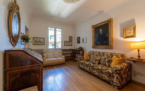 Casa dello Scrittore: Meubilair, Interieur Ontwerp, Muur, Hout, Fotolijst, Flooring, Bankstel, Verdieping, Woonkamer, Kamer