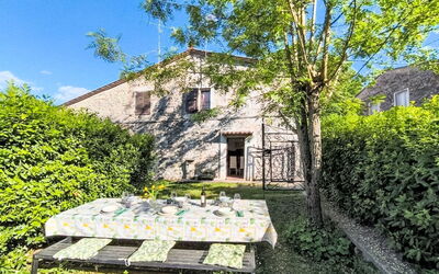 Shelter in the Heart of Tuscany