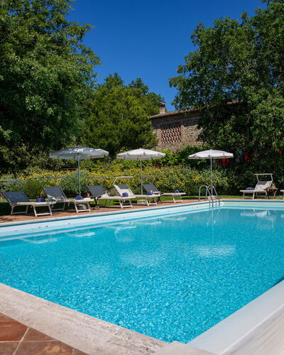 Villa Santa Barbara, Pool and Relax, Siena Country: Zwembad, Toevlucht, Buitenmeubels, Eco Hotel, Thermae, Hacienda, Landgoed, Ligstoel, Villa, Hotel
