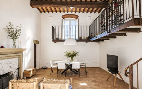 Rocca Loft: Gebouw, Muur, Venster, Woongebied, Buurt, Facade, Huis,  Dorf\, Huis, Balkon