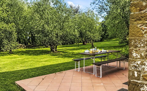 La Camporena: Meubilair, Keuken En Eettafel, Stoel, Verdieping, Zee, Balkon, Oceaan, Toevlucht, Eco Hotel, Eetkamer