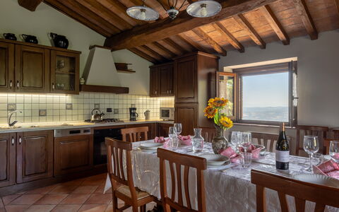 Villa Daluma, Private Pool in Todi: Meubilair, Hout, Interieur Ontwerp, Tafel, Keuken En Eettafel, Eetkamer, Stoel, Flooring, Kamer, Huis
