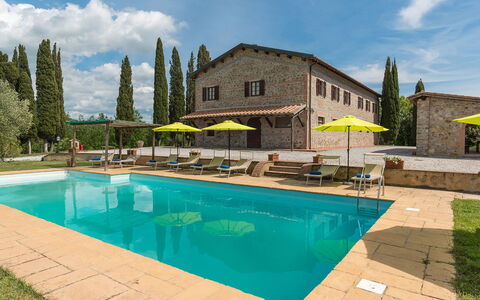 Podere Calcheto 14: Landgoed, Hacienda, Villa, Landscaping, Boerderij, Lariks, Hotel, Eco Hotel, Zwembad