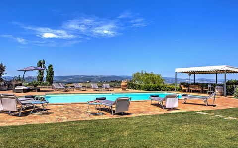 Casal del Salice 10: Blauw, Zwembad, Toevlucht, Eco Hotel, Schaduw, Landgoed, Hotel, Hacienda, Ligstoel, Landscaping
