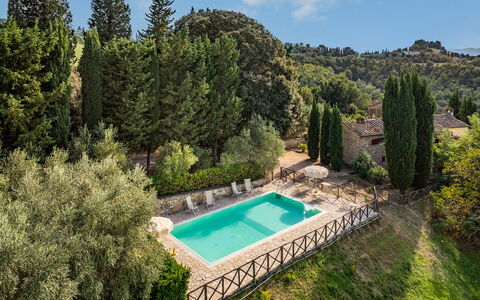 Frantusa 6+2: Zwembad, Landgoed, Landscaping, Boerderij, Eco Hotel, Hacienda, Villa, Lariks, Toevlucht