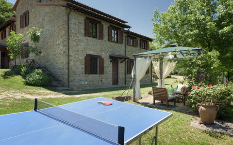 Val di Marco 12: Meubilair, Landgoed, Backyard, Tuin, Verblijf, Gazon, Hacienda, Boerderij, Werf, Toevlucht